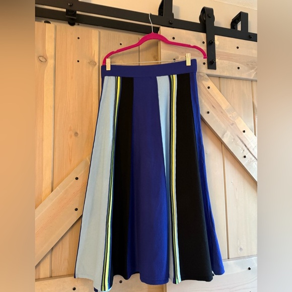 NWT Scoop Tank and Skirt Set- Influencer Favorite! - Picture 6 of 8